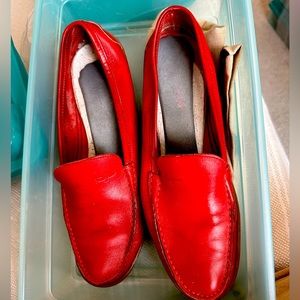 Salvatore Ferragamo flats 8 1/2